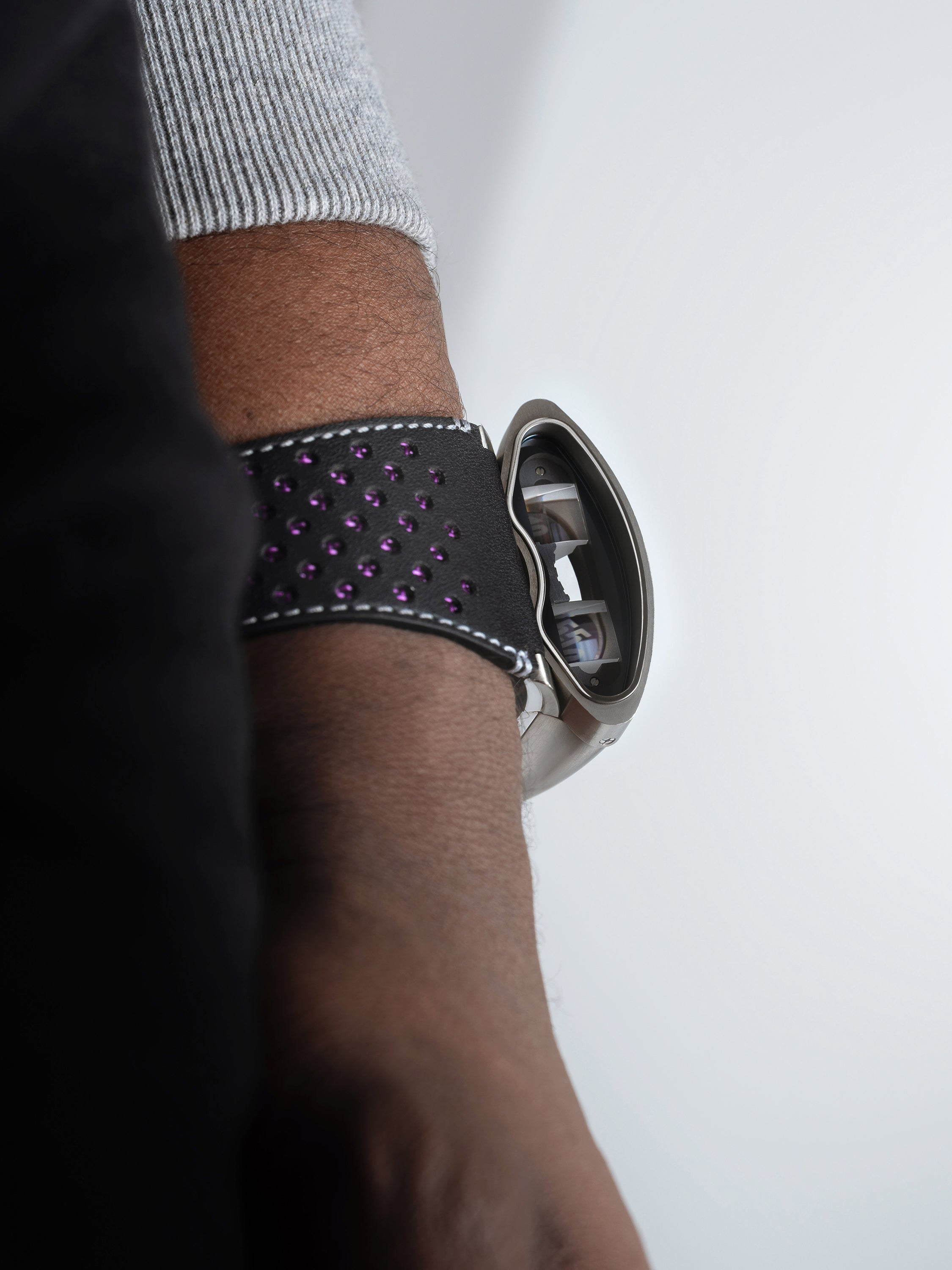 MB&F HMX Black Badger Purple Reign HMX-BLACK-BADGER-PURPLE-REIGN