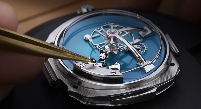 H. Moser x MB&F Streamliner Pandamonium