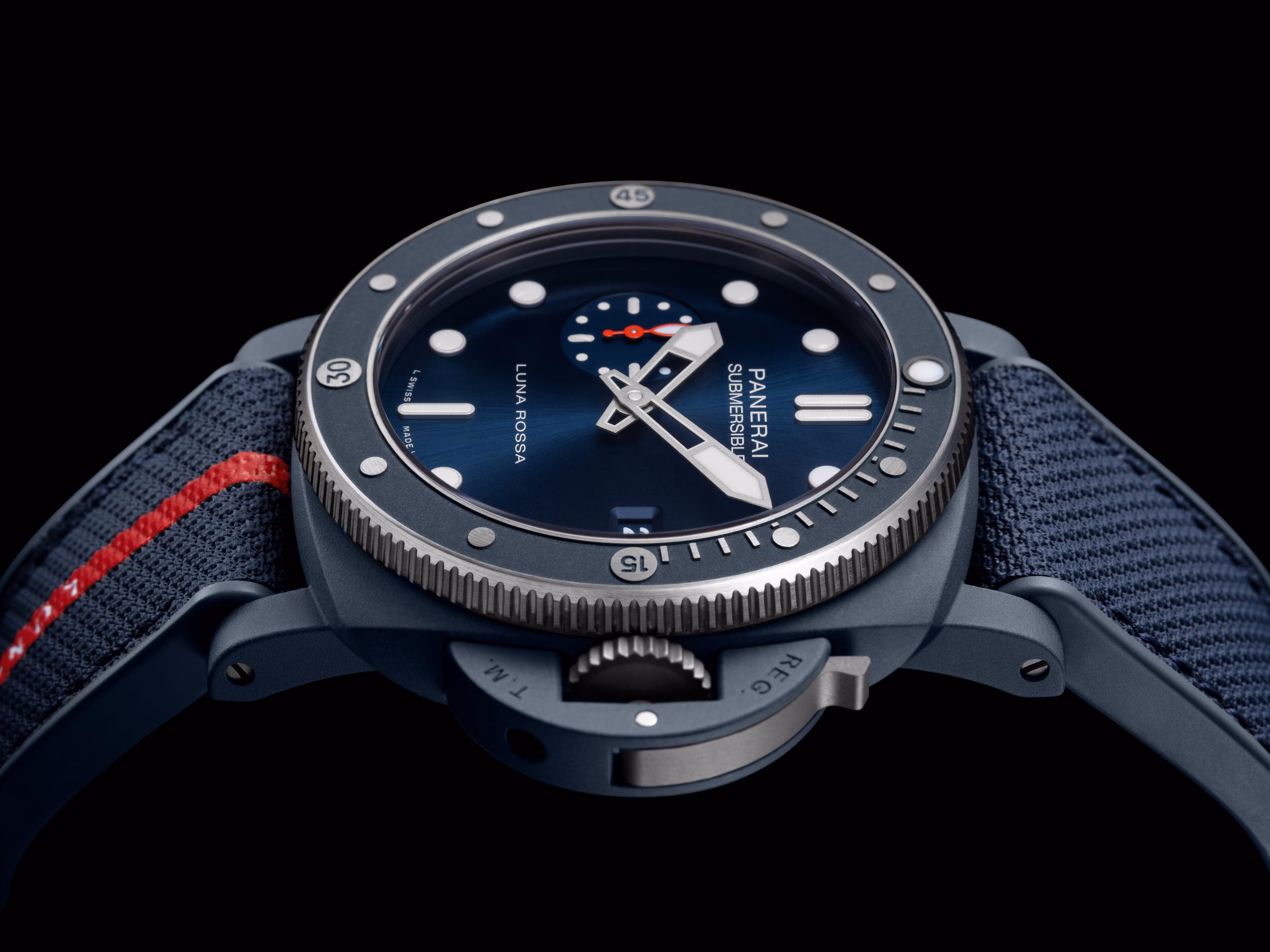 Panerai Submersible Luna Rossa, Submersible PAM01466