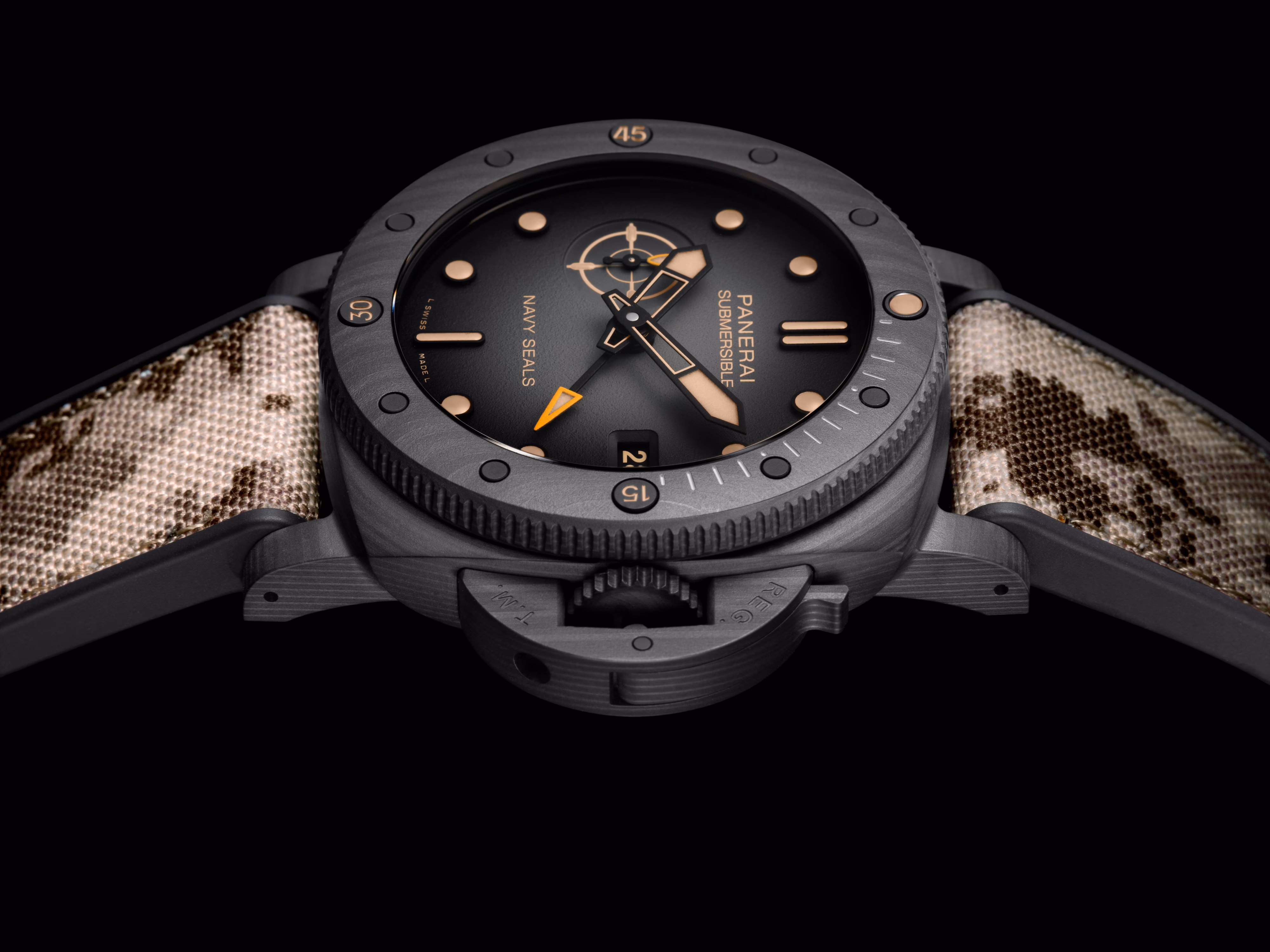 Panerai Submersible Navy SEALs GMT, Submersible PAM01513