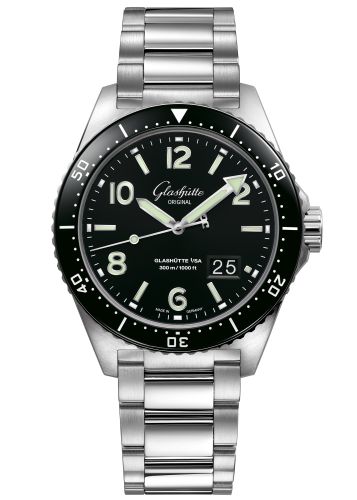 Glashutte Original SeaQ Panorama Date Stainless Steel / Black / Bracelet 1-36-13-01-80-70