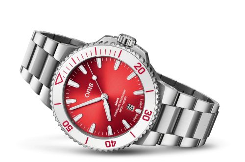 Oris Aquis Date 43.5 Taste of Summer Watermelon Red 01 733 7787 4138-07 8 22 04PEB