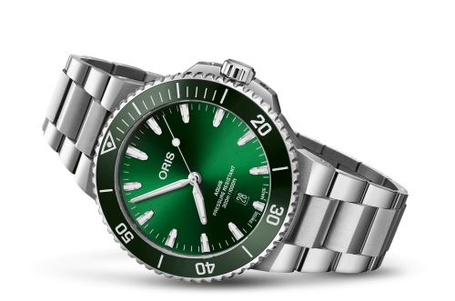 Oris Aquis Date 43.5 Stainless Steel / Green / Bracelet 01 733 7789 4157-07 8 23 04PEB