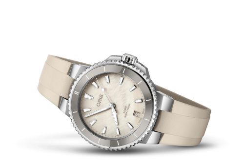 Oris Aquis Date 36.5 Stainless Steel / MOP / Rubber 01 733 7792 4151-07 4 19 61FC