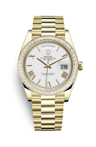 Rolex Day-Date 40 Yellow Gold / Baguette / White - Roman 228348RBR-0034