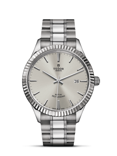 Tudor Style 41 Stainless Steel / Fluted / Silver / Bracelet 12710-0001