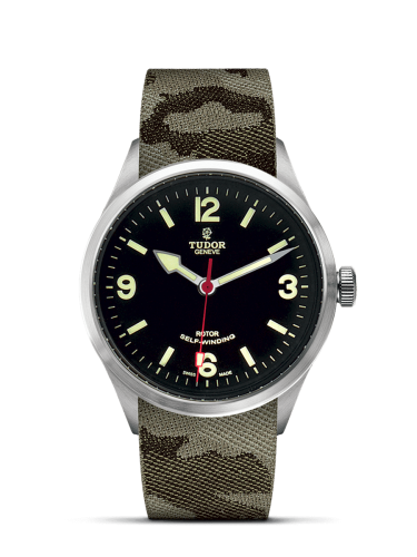 Tudor Heritage Ranger / Fabric 79910-0009
